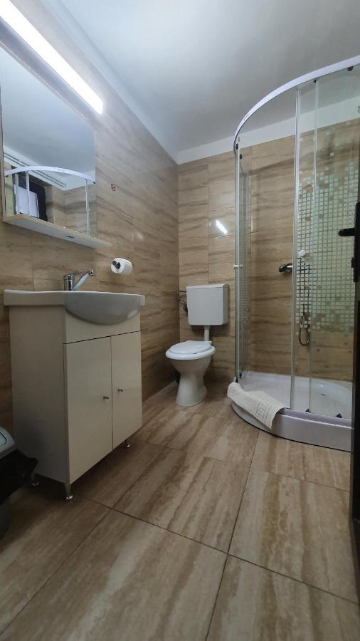 Motel Pacific Дева Екстер'єр фото