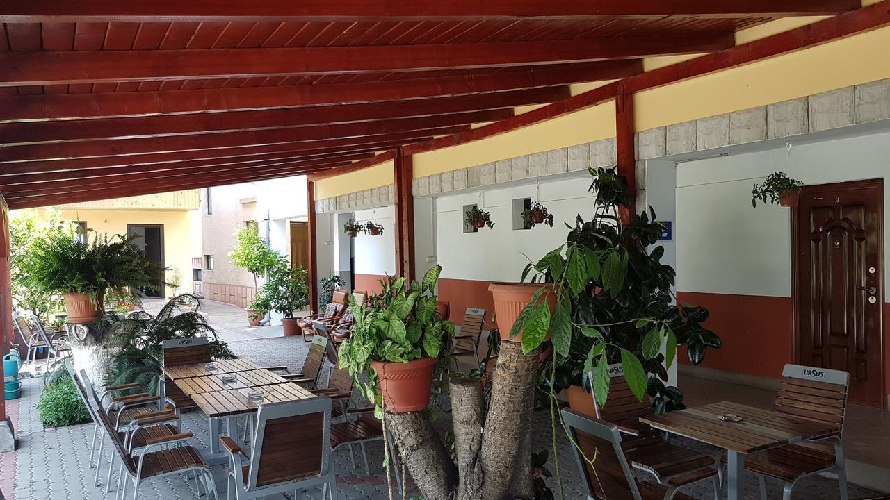 Motel Pacific Дева Екстер'єр фото