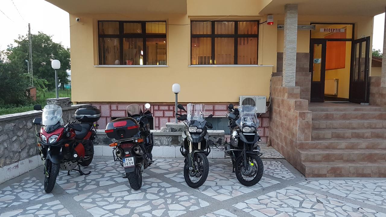 Motel Pacific Дева Екстер'єр фото