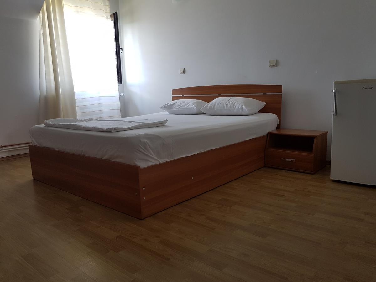 Motel Pacific Дева Екстер'єр фото